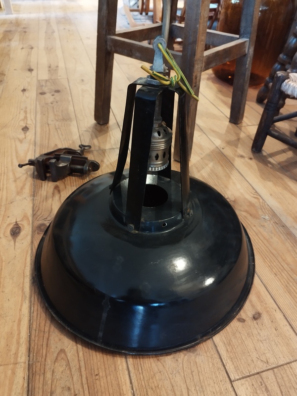 Abat jour émaillé Mazda