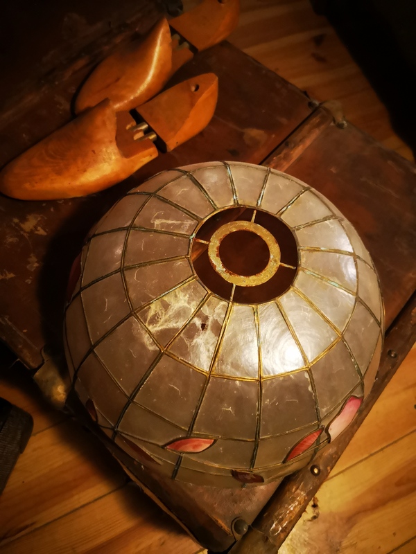 Abat jour en nacre décor floral