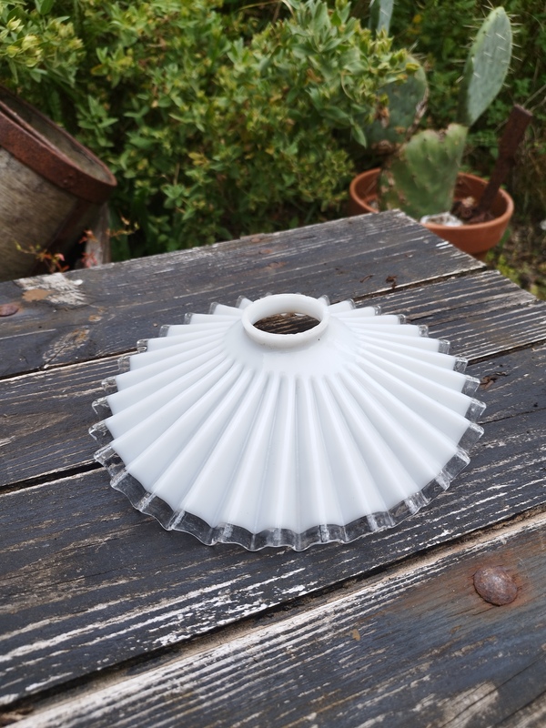 Abat jour opaline dentelle 