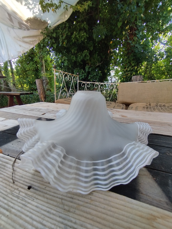 Abat jour verre dépoli drapé 