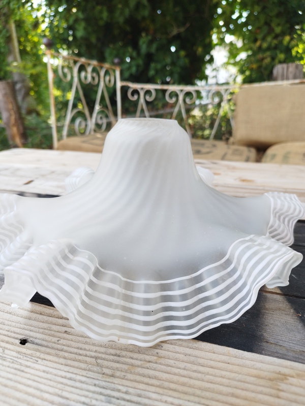 Abat jour verre dépoli drapé 