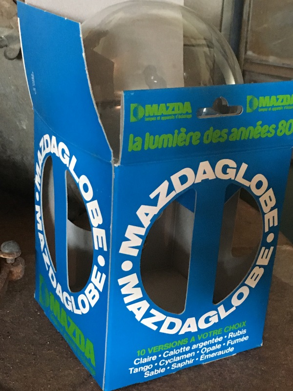 Ampoule globe Mazda