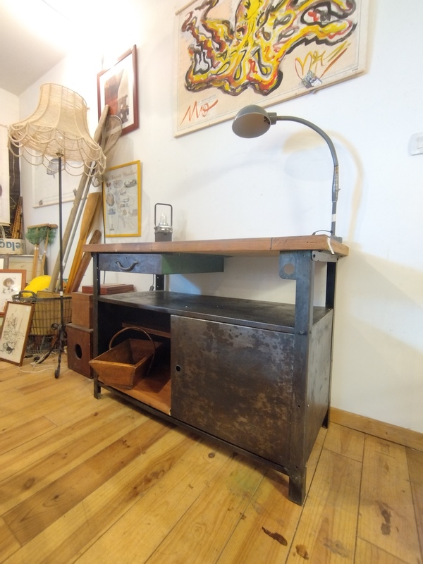 Ancien établi industriel