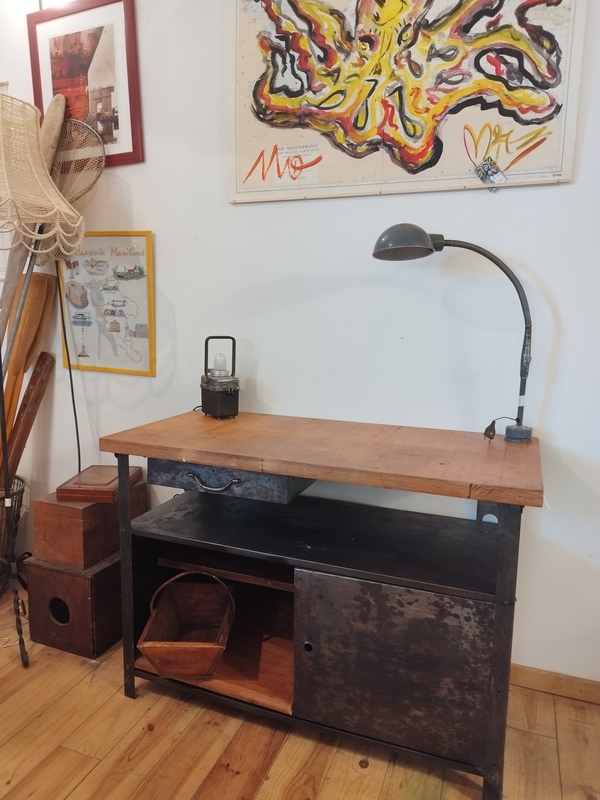 Ancien établi industriel