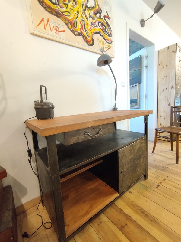 Ancien établi industriel