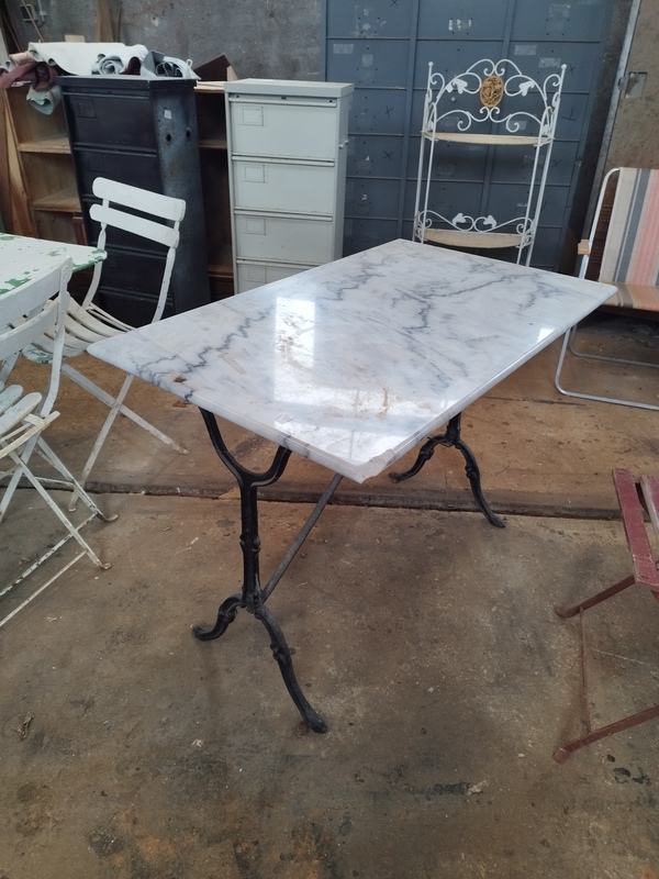 Ancienne table bistro rectangle
