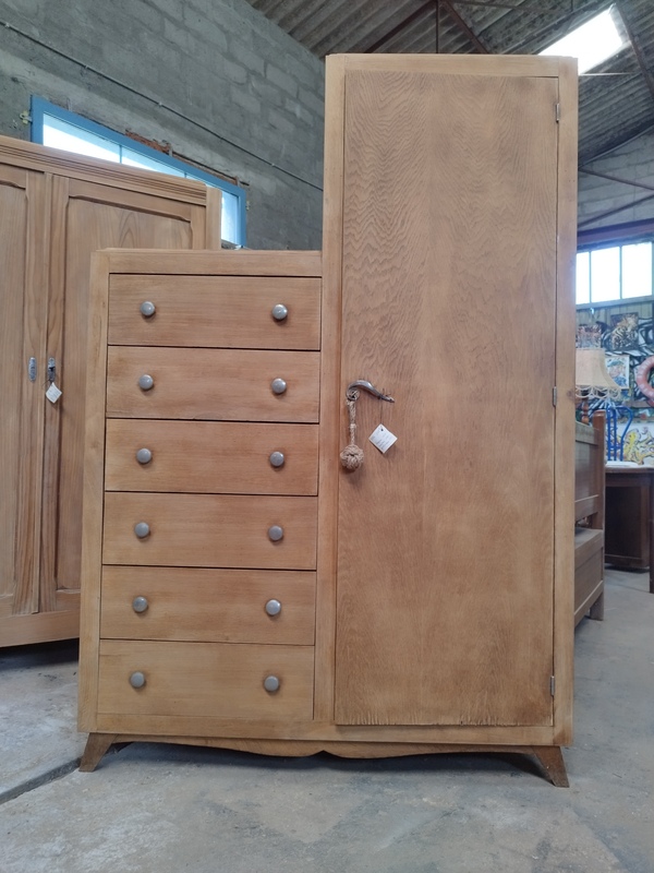 Armoire commode asymétrique 