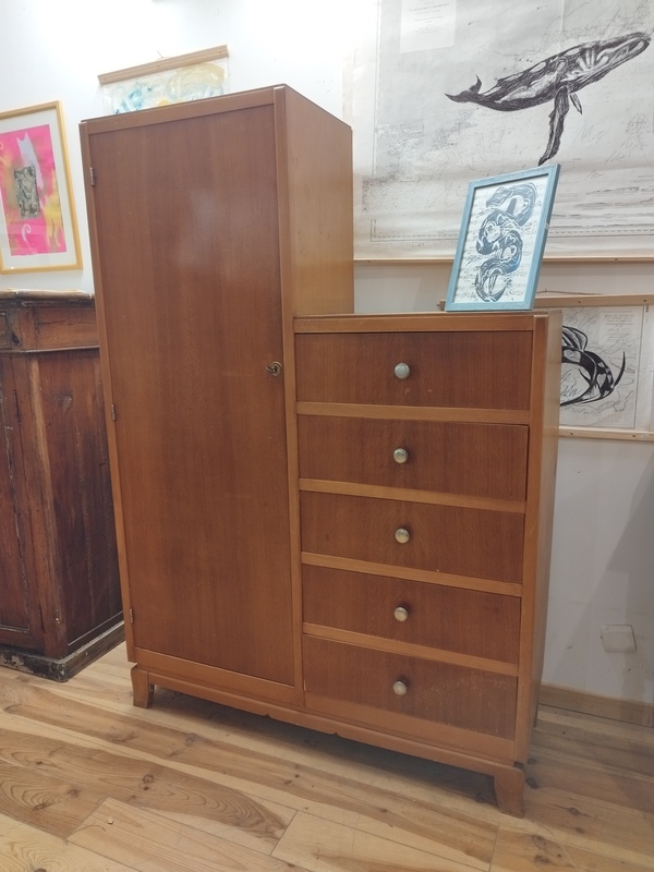 Armoire commode asymétrique 