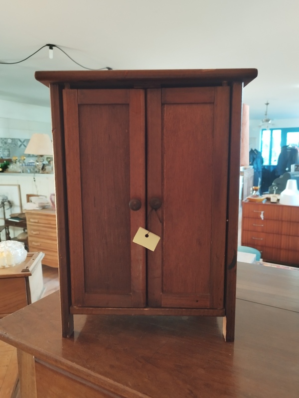 Armoire poupée années 50