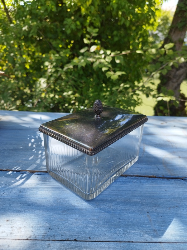 Boite à biscuits cristal