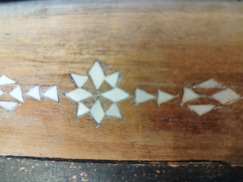 Boite en bois et nacre 