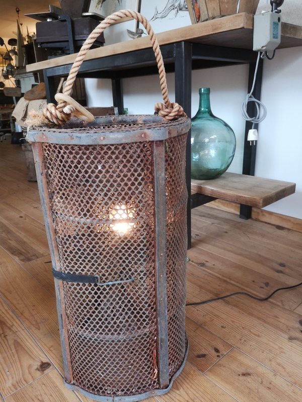 Bourne à anguilles lampe 