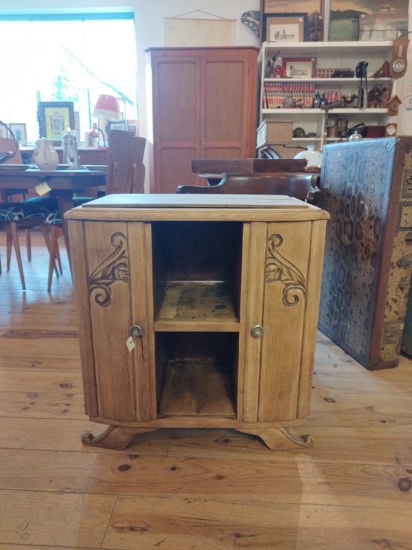 Bout de canapé ou chevet