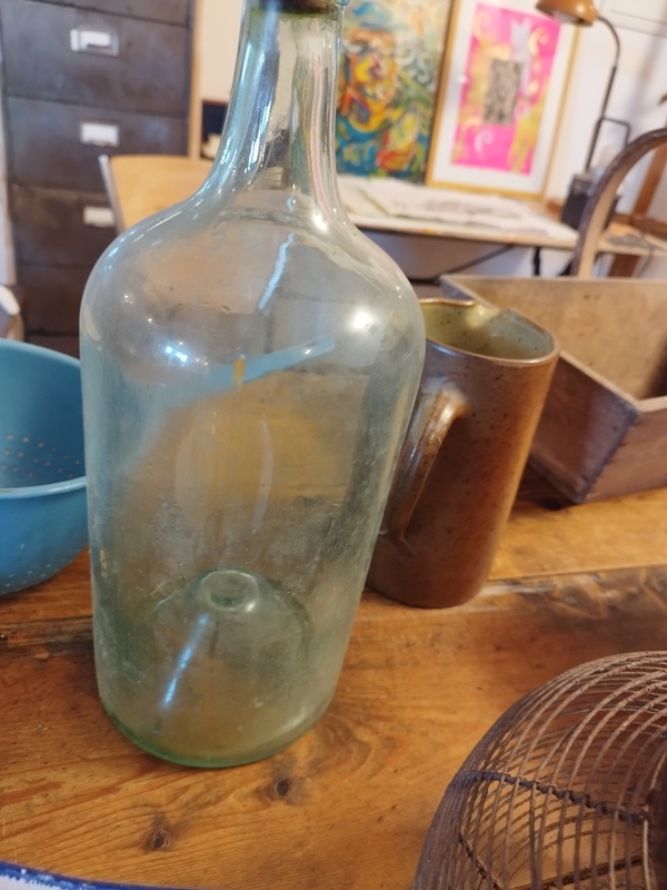 Bouteille ancienne en verre 