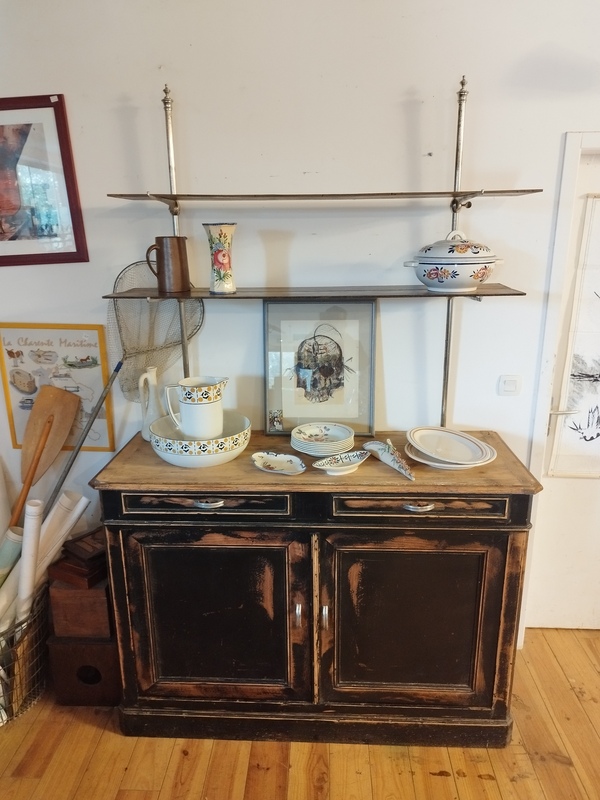 Buffet ancien bois massif laqué noir