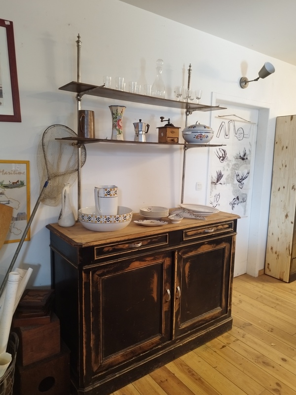 Buffet ancien bois massif laqué noir