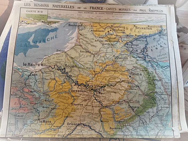 Carte du bassin parisien en deux parties 