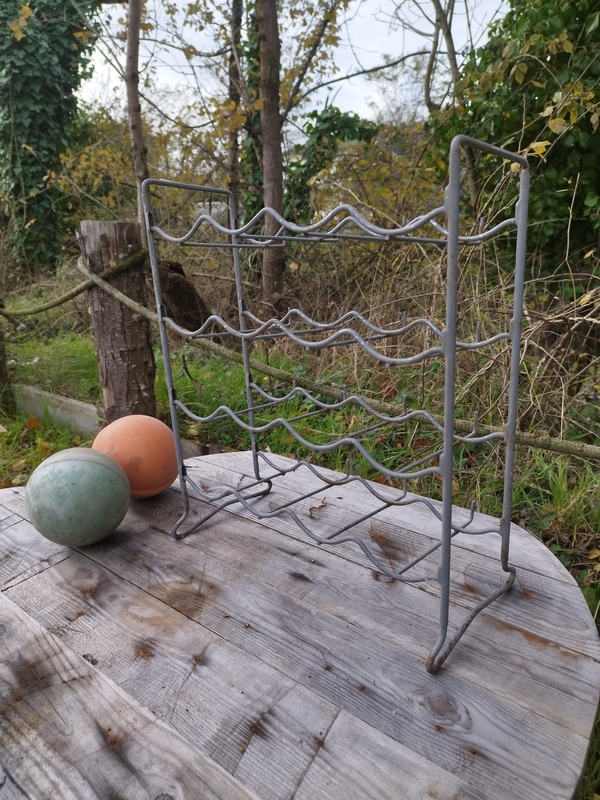 Casier 16 bouteille acier galvannisé 