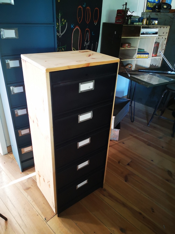 Casier de rangement 5 clapets