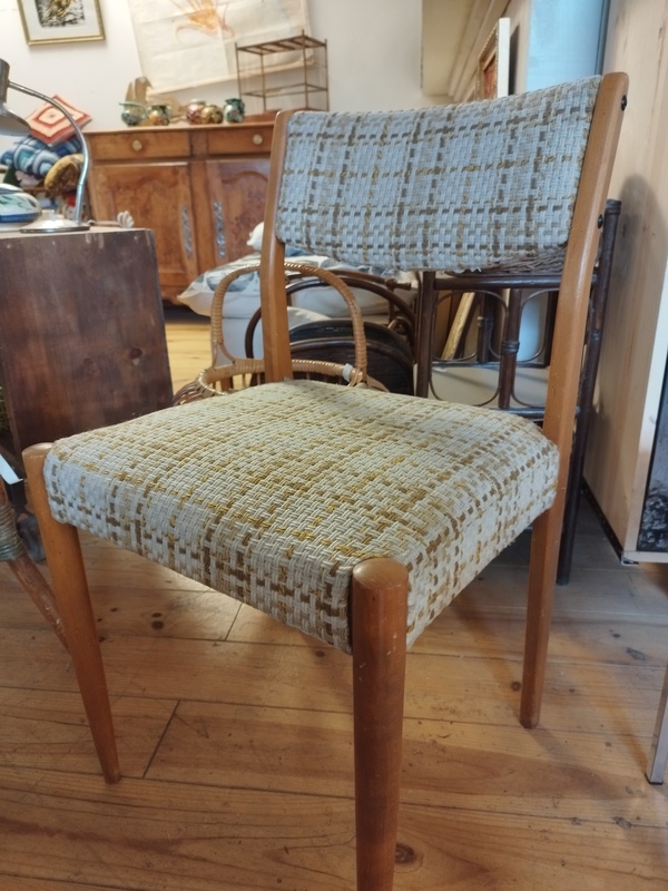 Chaise design scandinave 70s