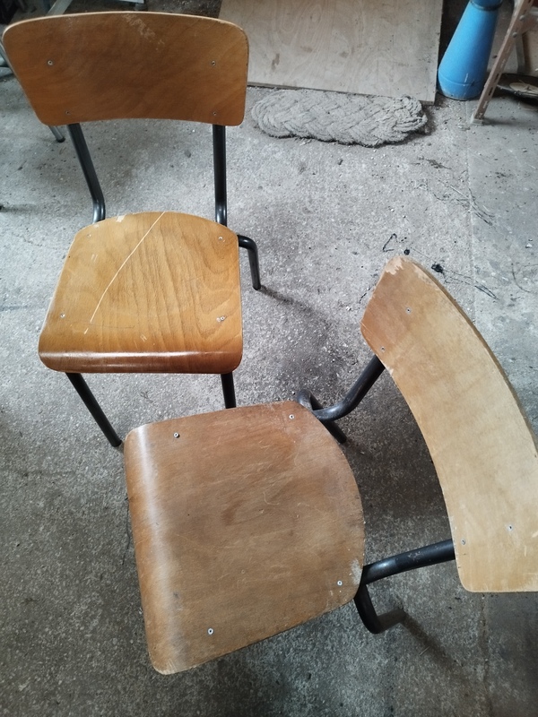 Chaise école vintage 