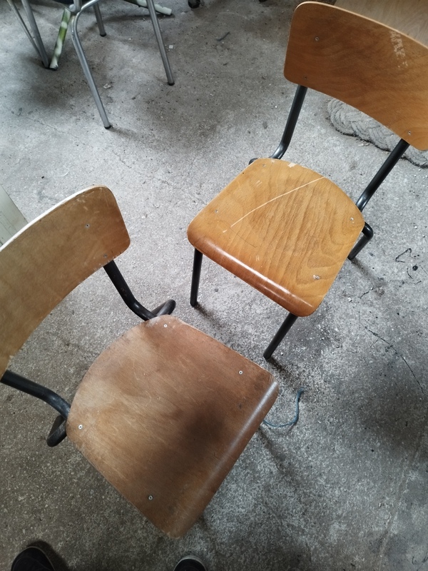 Chaise école vintage 