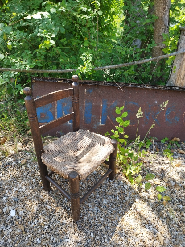 Chaise paillée enfant