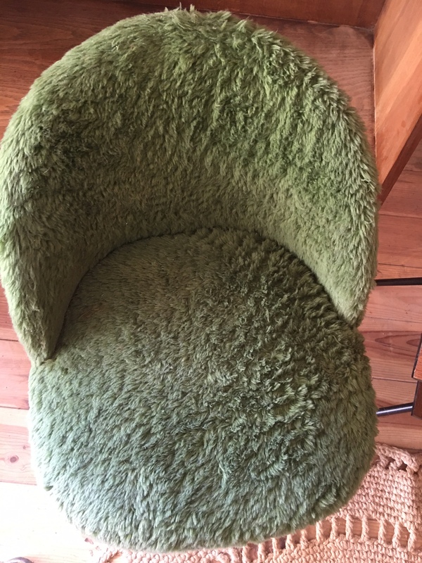 chaise verte année 70