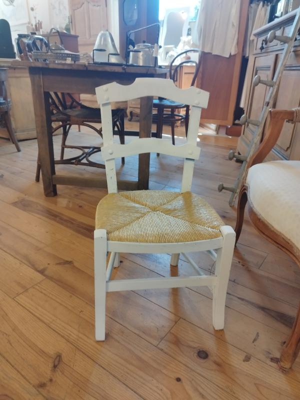 Chaise XXe bois peint et paille