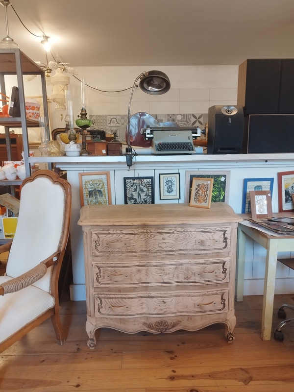 Commode ancienne XXe relookée