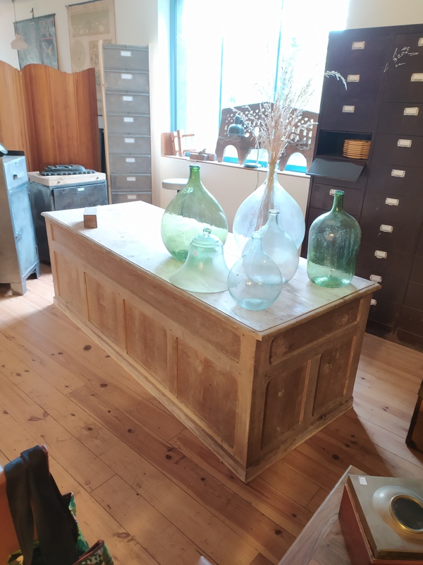 Comptoir banque magasin