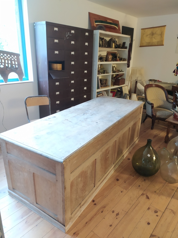 Comptoir banque magasin