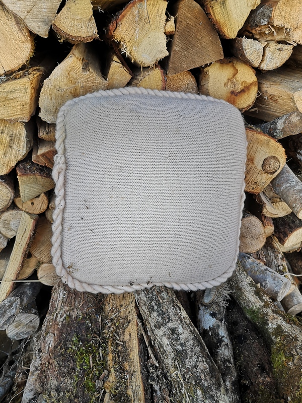 Coussin ancien en crochet