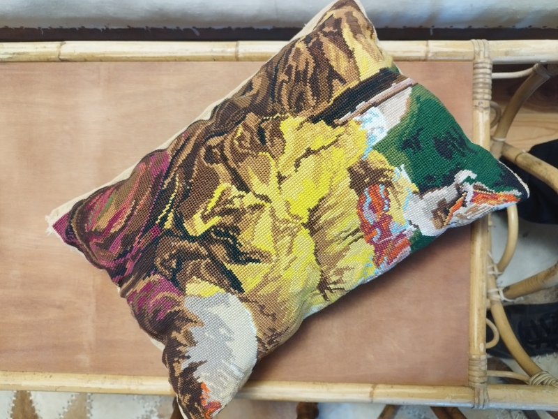 Coussin canevas vintage