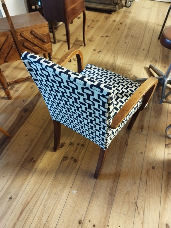 Fauteuil bridge tapissé dans notre atelier