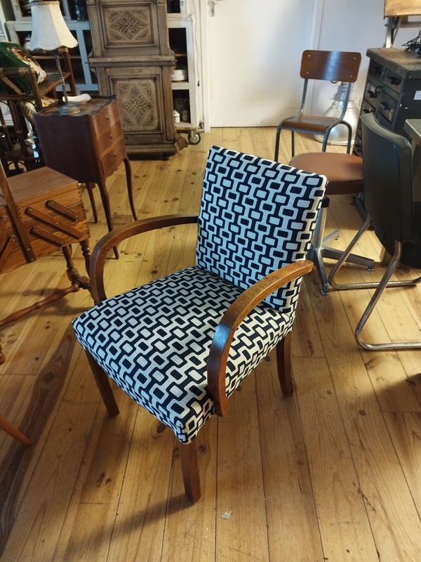 Fauteuil bridge tapissé dans notre atelier