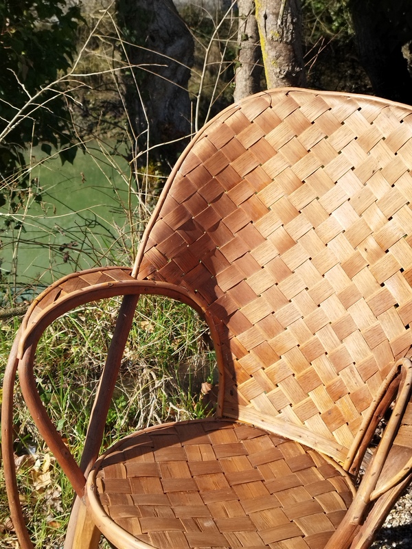 Fauteuil en châtaignier art pop 1950 