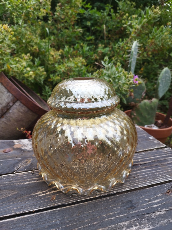 Globe en verre moulé 70's