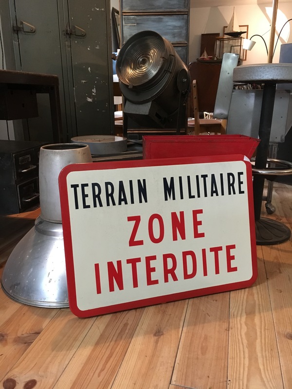 Grand panneau émaillé 