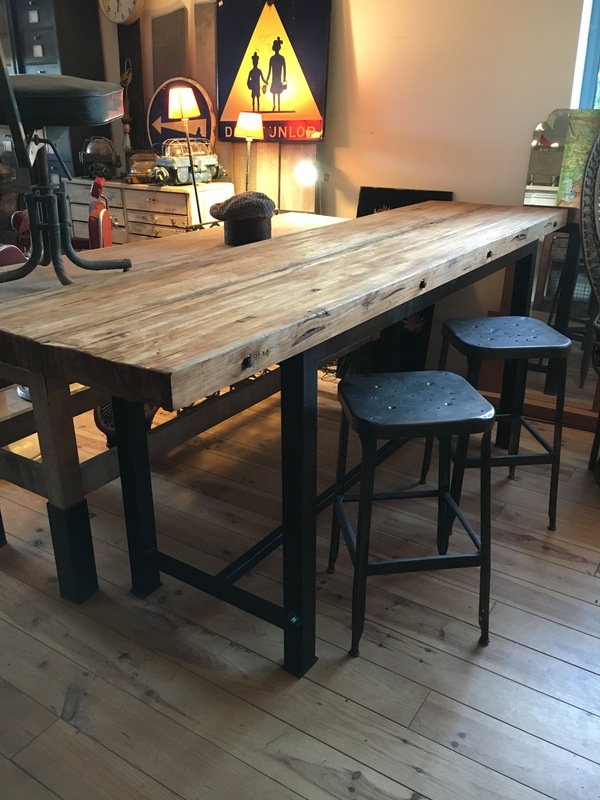 Grande table mange debout  Brikbroc, brocante en ligne