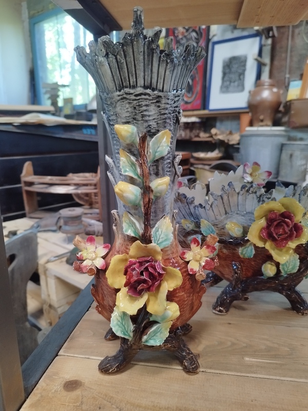 Jardinières en barbotine 