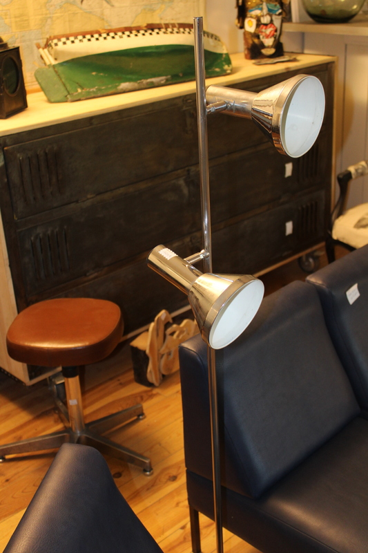 Lampadaire space age chrome