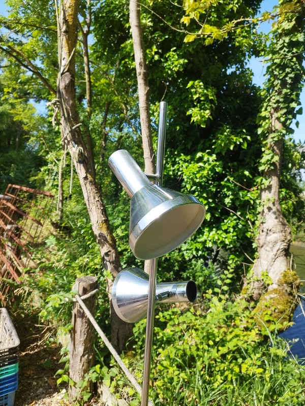 Lampadaire space age chrome