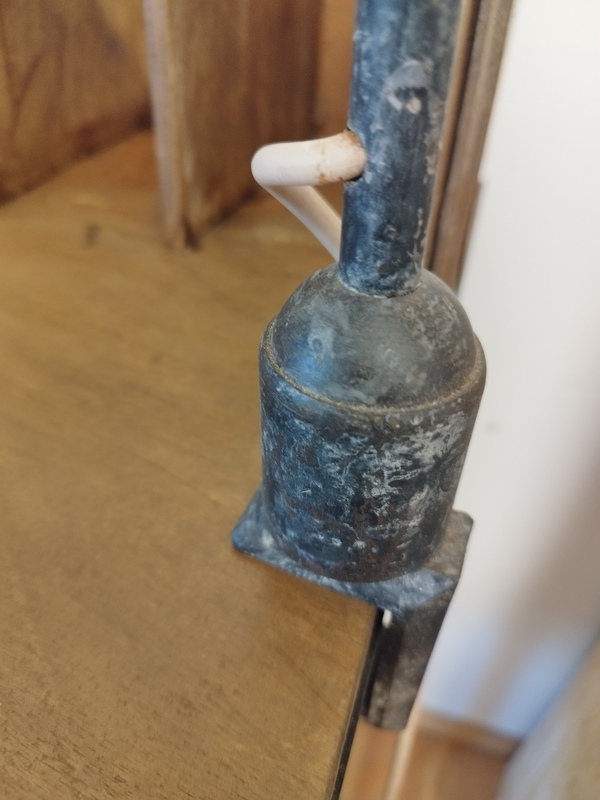 Lampe d'atelier Mazda