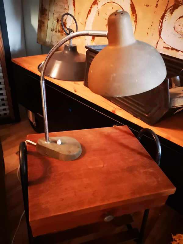 Lampe de bureau design  Brikbroc, brocante en ligne