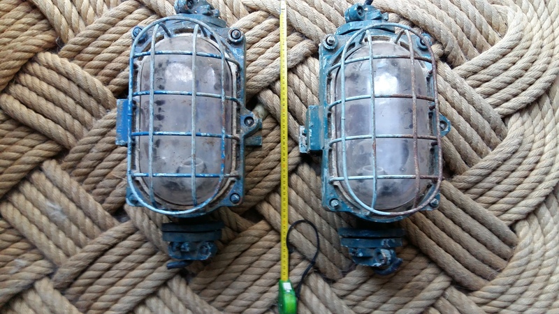 Lampe de coursive, escalier de phare