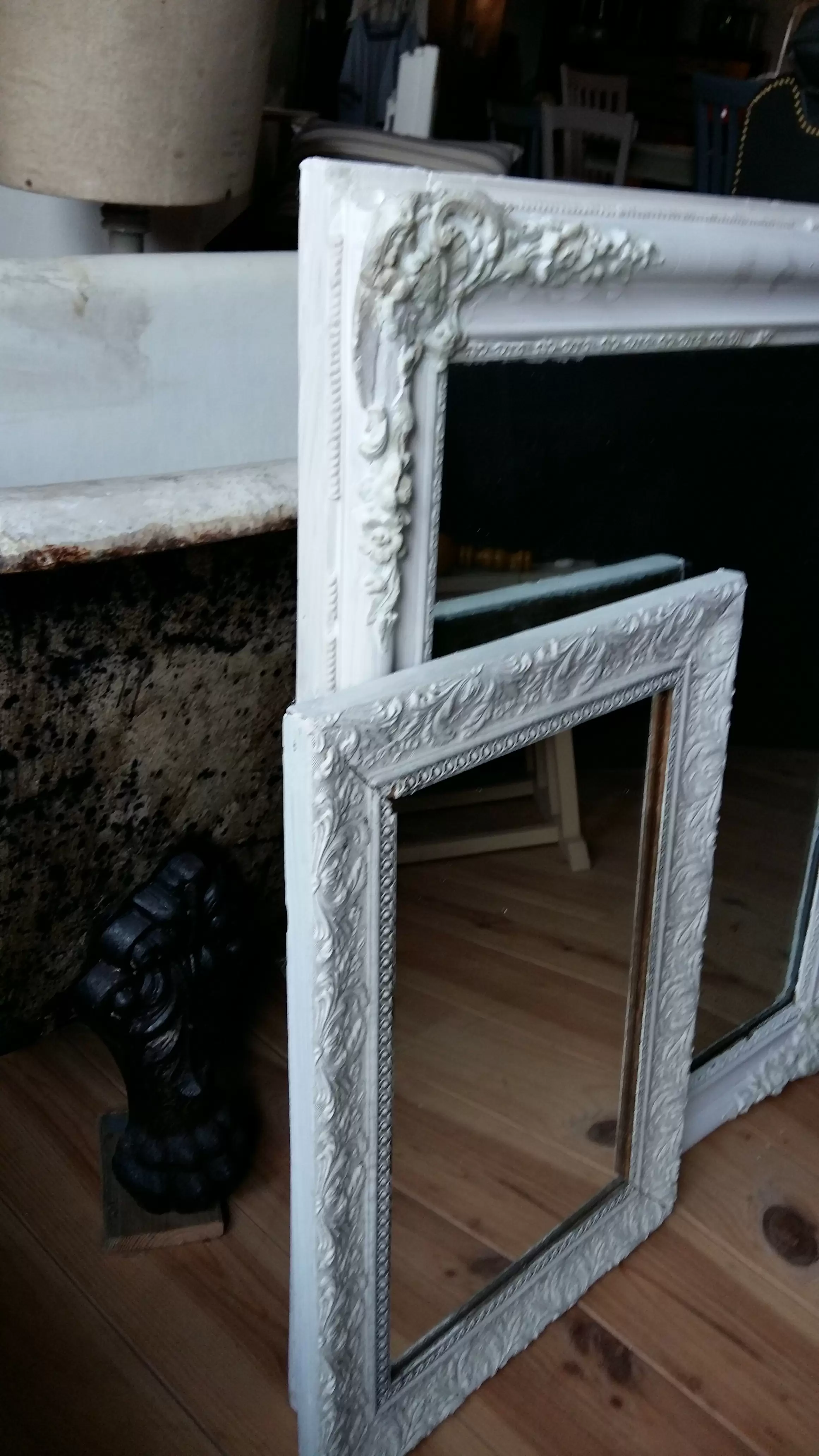 Lot salle de bain deux miroirs et une baignoire 450 ...
