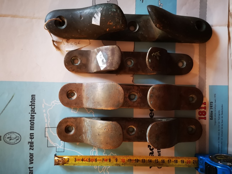 Lot 4 chaumards accastillage voilier