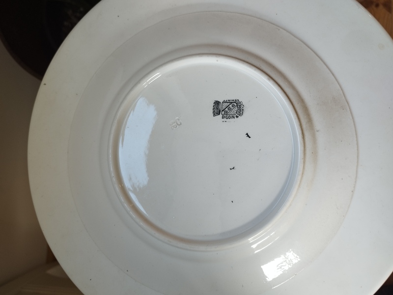 Lot Assiettes déco Digoin Sarreguemines