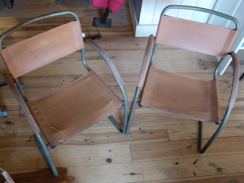 Lot de deux fauteuil alu et cuir 70s